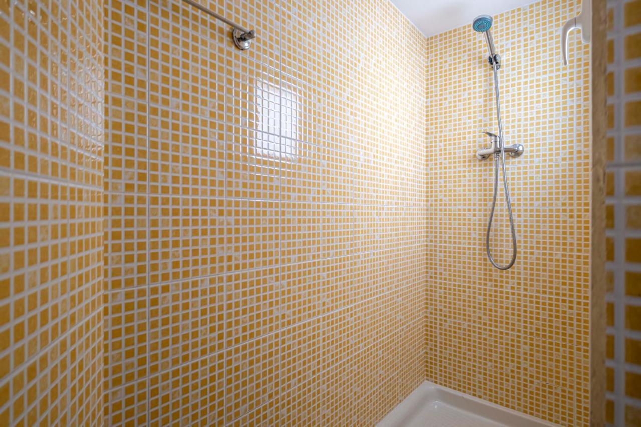 Apartment Beach Picasso Sant Adria de Besos Ngoại thất bức ảnh